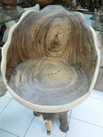 Mahogany Wood for Handcrafted Statues