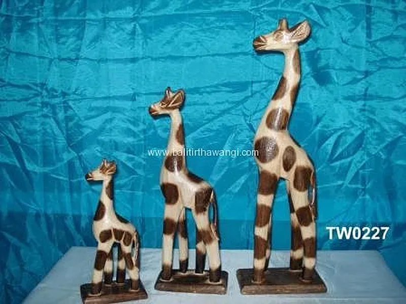 Giraffe Color set Animal Wood Carvings
