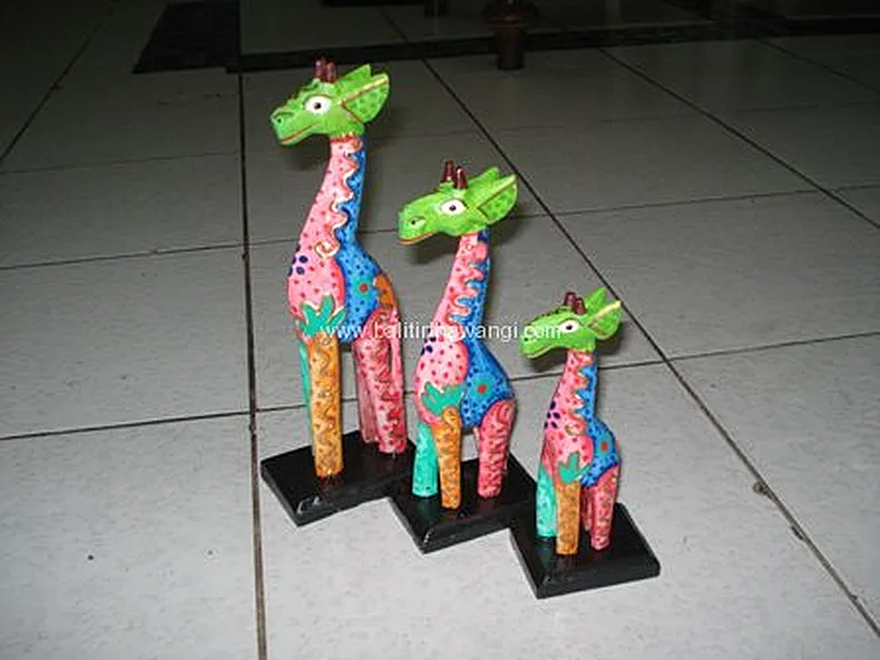 Giraffe color Animal Wood Carvings